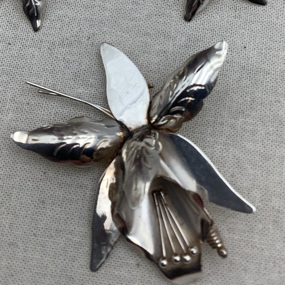 Vintage Sterling Catalea Orchids pierced Earrings - Picture 2 of 4